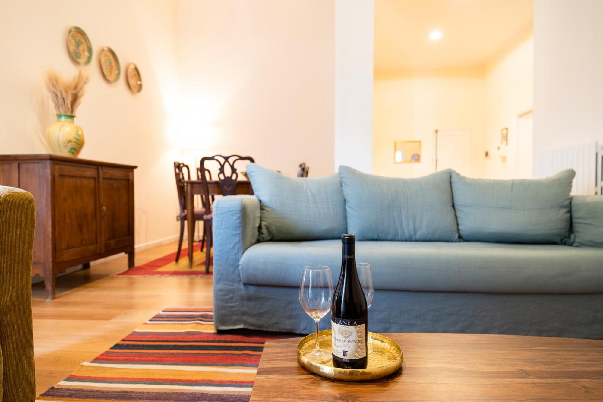 Palazzo Planeta Apartment ปาแลร์โม ภายนอก รูปภาพ